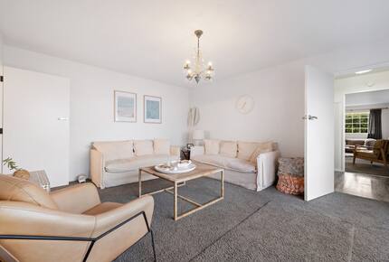 Seaside Elegance in Southland - Riverton / Aparima, New Zealand