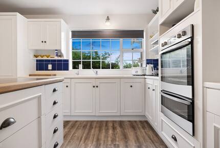 Seaside Elegance in Southland - Riverton / Aparima, New Zealand