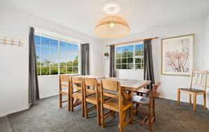 Seaside Elegance in Southland - Riverton / Aparima, New Zealand