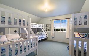 Seaside Elegance in Southland - Riverton / Aparima, New Zealand