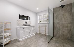 Seaside Elegance in Southland - Riverton / Aparima, New Zealand