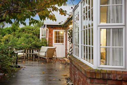 Seaside Elegance in Southland - Riverton / Aparima, New Zealand