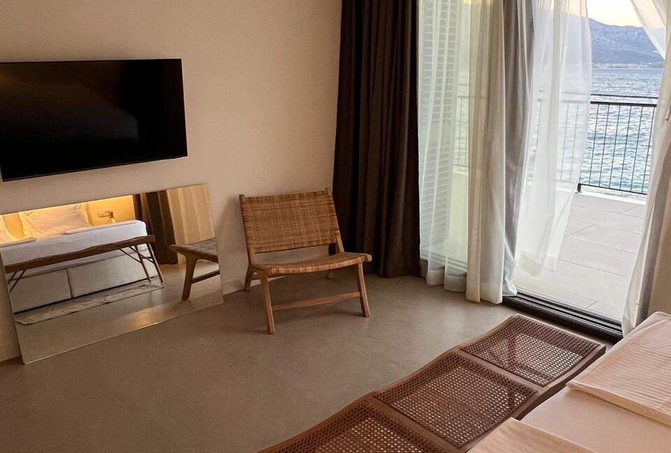 Exclusive Waterfront Villa with Panoramic Adriatic Views - Lumbarda, Korčula Island, Croatia