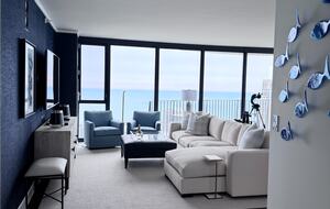 Panoramic Living in the Heart of Chicago - Chicago, Illinois