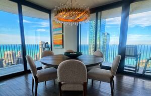 Panoramic Living in the Heart of Chicago - Chicago, Illinois