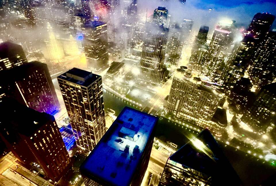 Panoramic Living in the Heart of Chicago - Chicago, Illinois