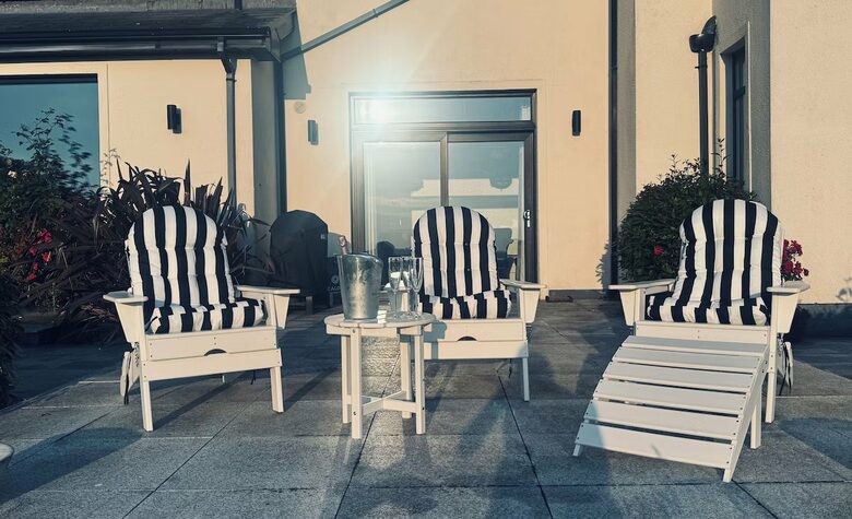 A Luxurious Coastal Retreat Near Galway - Oranmore, Ireland