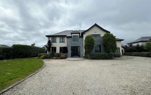 A Luxurious Coastal Retreat Near Galway - Oranmore, Ireland