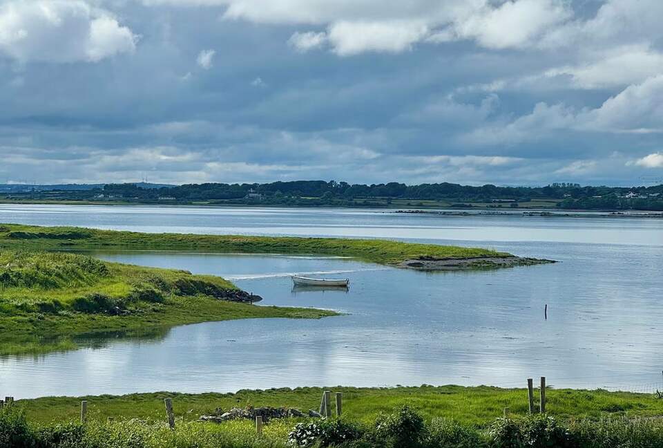 A Luxurious Coastal Retreat Near Galway - Oranmore, Ireland