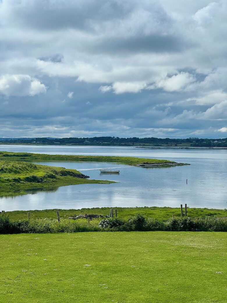 A Luxurious Coastal Retreat Near Galway - Oranmore, Ireland