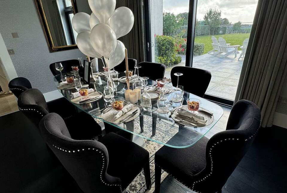 A Luxurious Coastal Retreat Near Galway - Oranmore, Ireland