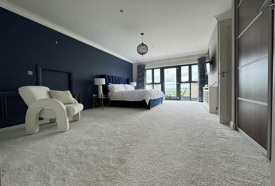 A Luxurious Coastal Retreat Near Galway - Oranmore, Ireland