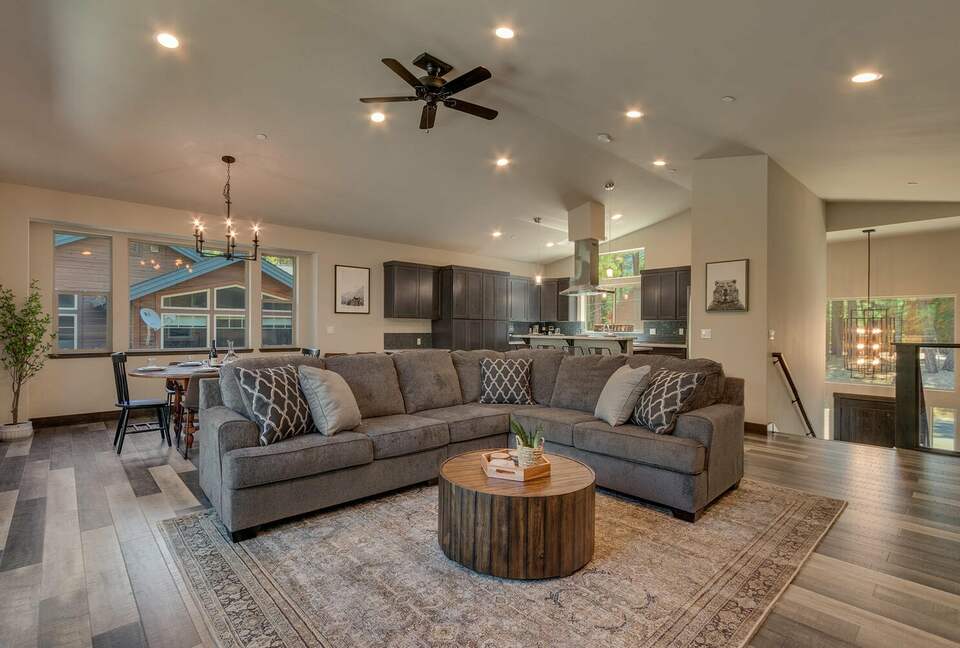 Refined Mountain Retreat with Game Room & Spa - South Lake Tahoe, California