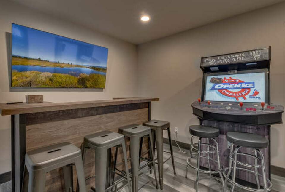 Refined Mountain Retreat with Game Room & Spa - South Lake Tahoe, California