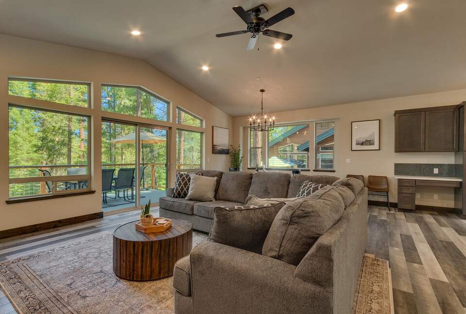 Refined Mountain Retreat with Game Room & Spa - South Lake Tahoe, California