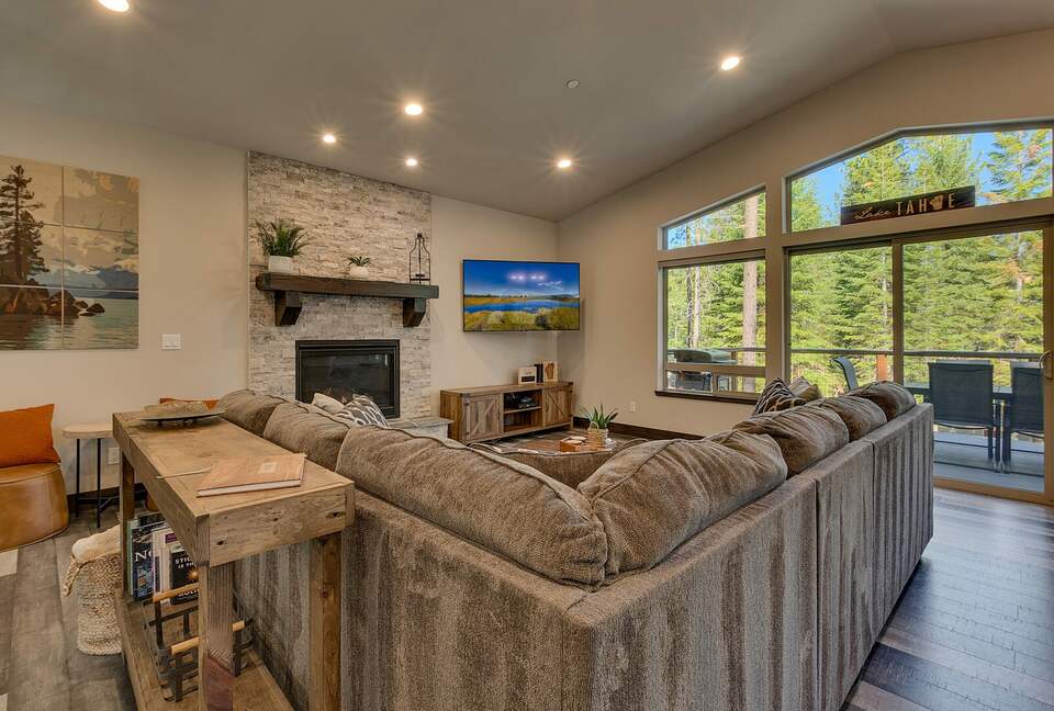 Refined Mountain Retreat with Game Room & Spa - South Lake Tahoe, California