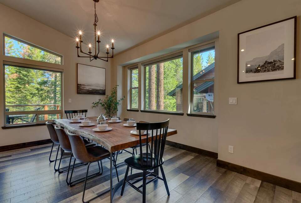 Refined Mountain Retreat with Game Room & Spa - South Lake Tahoe, California