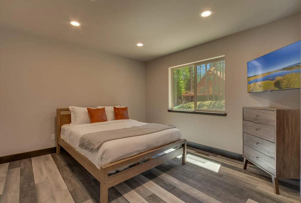 Refined Mountain Retreat with Game Room & Spa - South Lake Tahoe, California