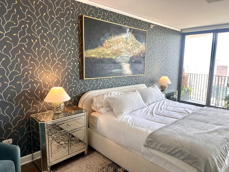 Panoramic Living in the Heart of Chicago - Chicago, Illinois