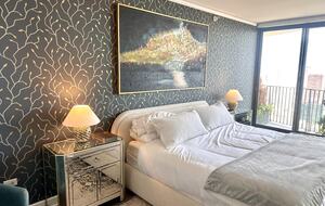 Panoramic Living in the Heart of Chicago - Chicago, Illinois