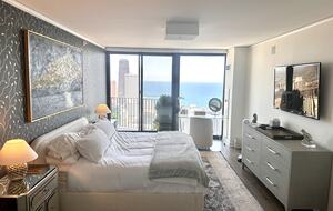 Panoramic Living in the Heart of Chicago - Chicago, Illinois
