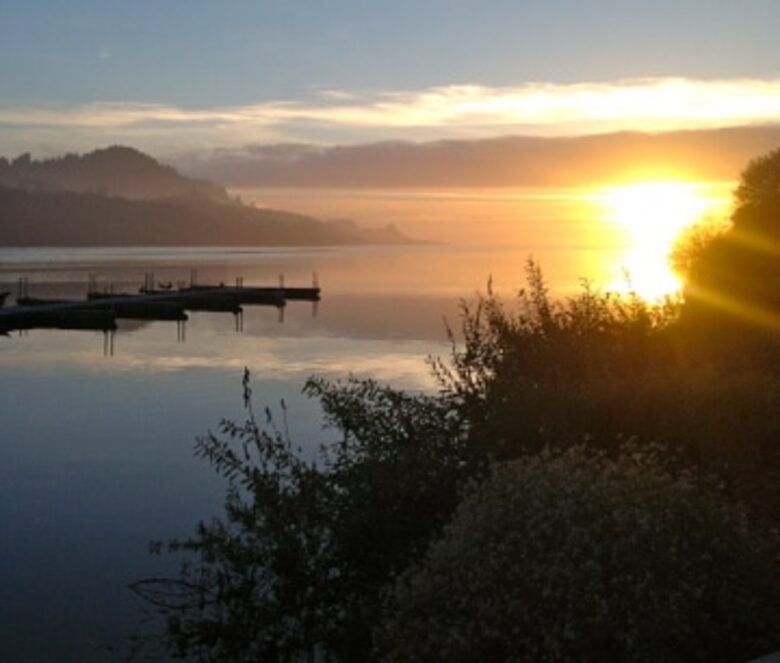 Riverfront Elegance at the Edge of the Wild - Klamath, California