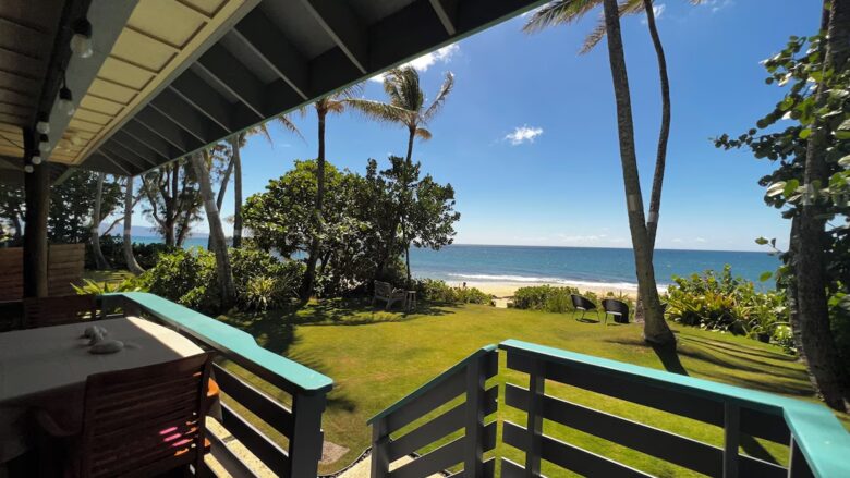 Beachfront North Shore retreat with panoramic ocean views - Haleiwa, Hawaii