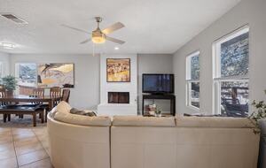 Serene Twinberry Townhome | A Refined Retreat in Westlake Hills - Austin, Texas