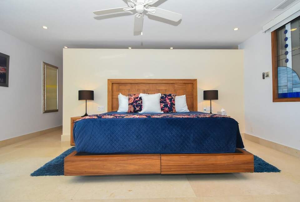 Sophisticated Penthouse with Ocean Views - Puerto Vallarta, Mexico