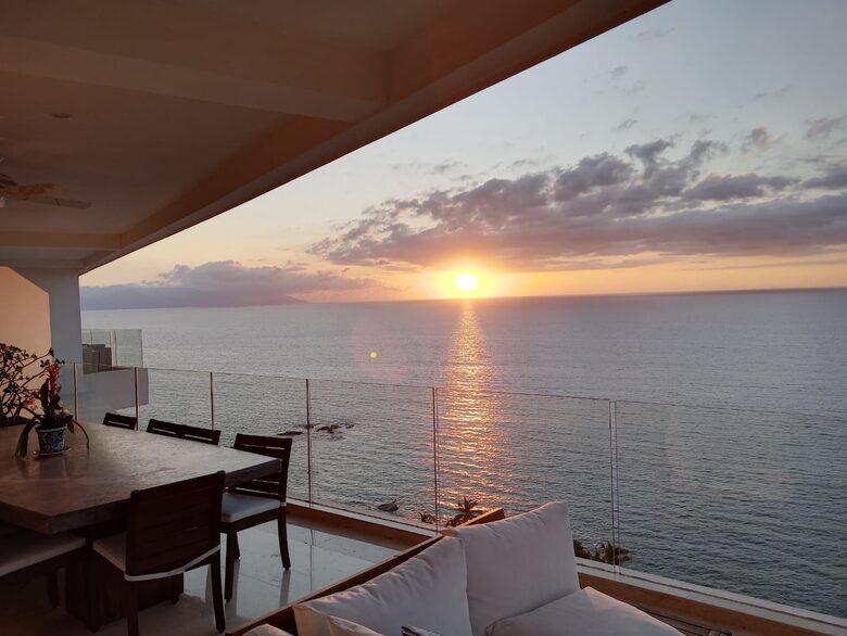 Sophisticated Penthouse with Ocean Views - Puerto Vallarta, Mexico