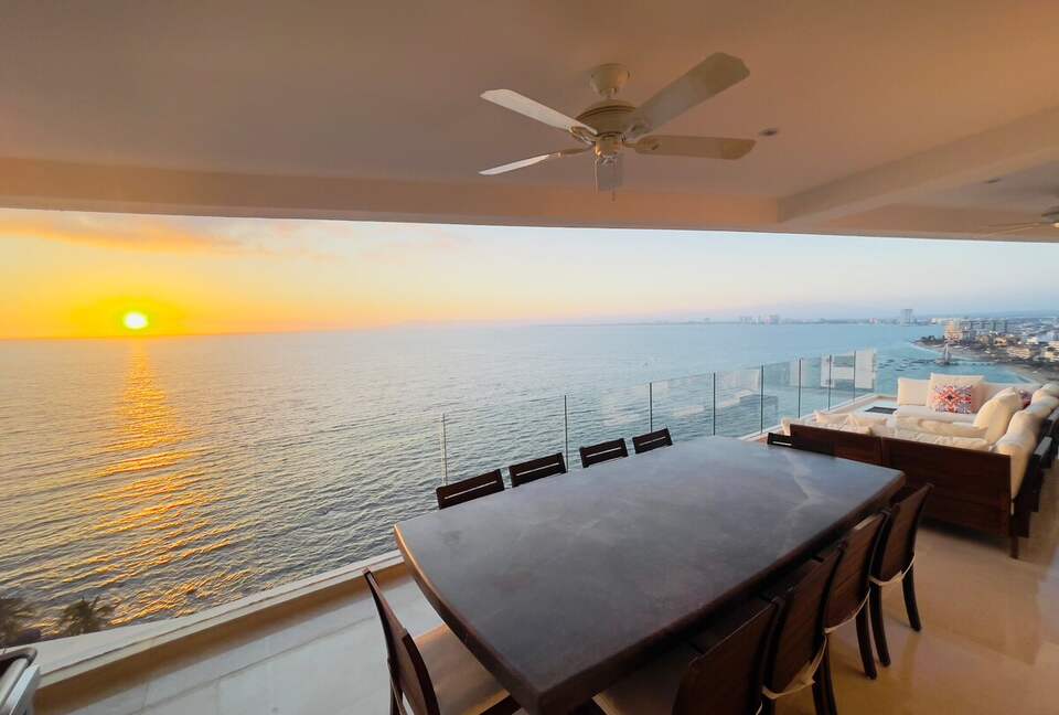 Sophisticated Penthouse with Ocean Views - Puerto Vallarta, Mexico