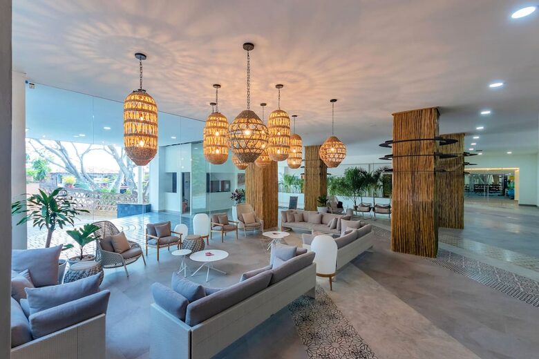 Sophisticated Penthouse with Ocean Views - Puerto Vallarta, Mexico