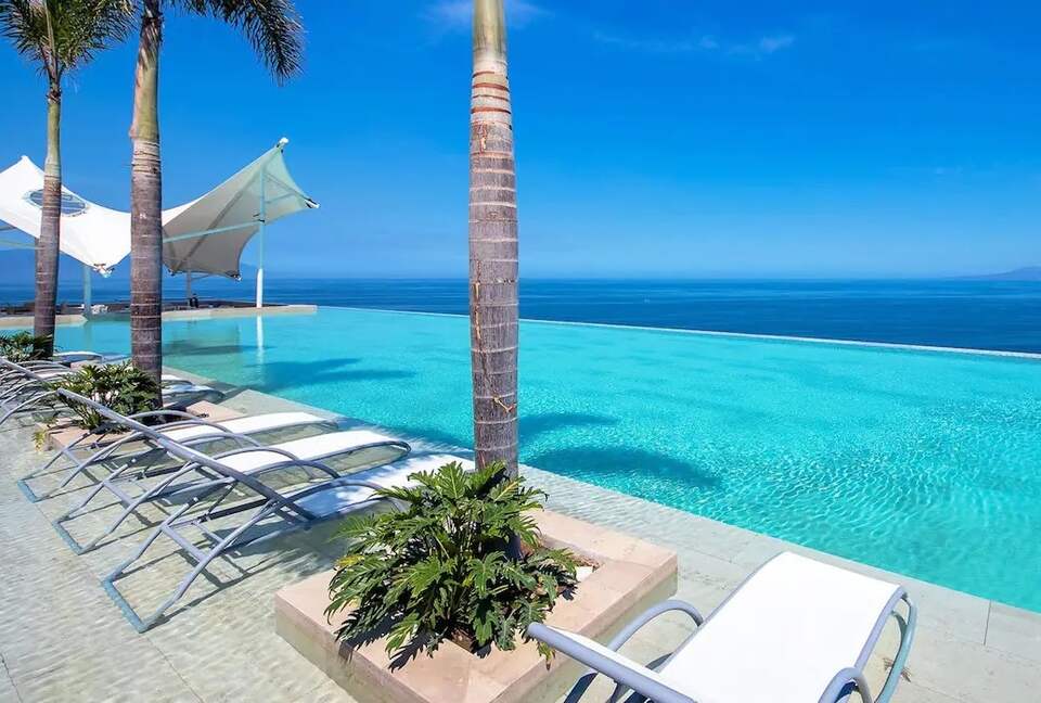 Sophisticated Penthouse with Ocean Views - Puerto Vallarta, Mexico
