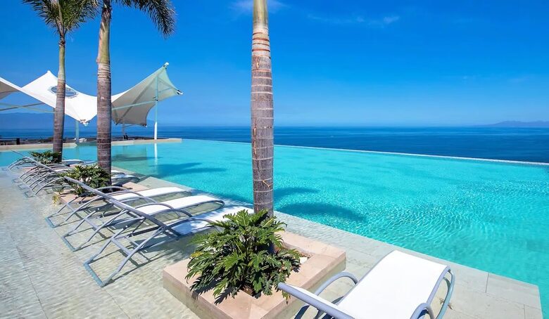 Sophisticated Penthouse with Ocean Views - Puerto Vallarta, Mexico
