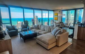 Panoramic Living in the Heart of Chicago - Chicago, Illinois