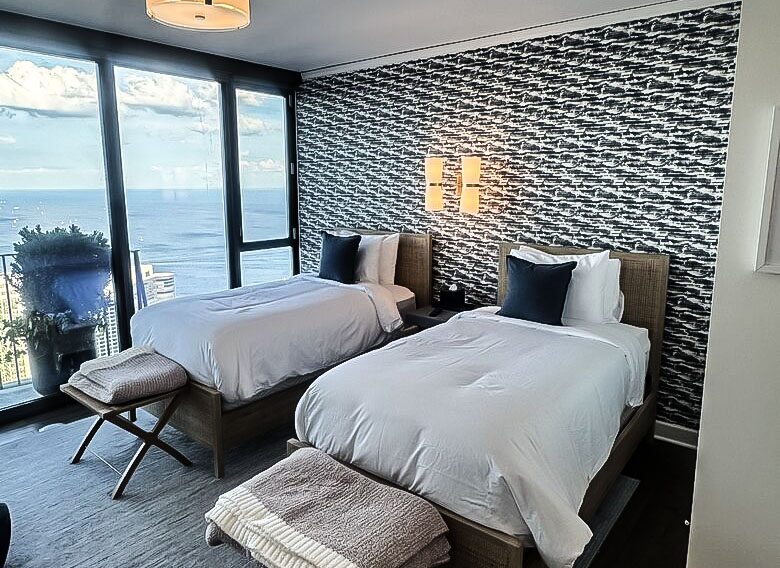 Panoramic Living in the Heart of Chicago - Chicago, Illinois