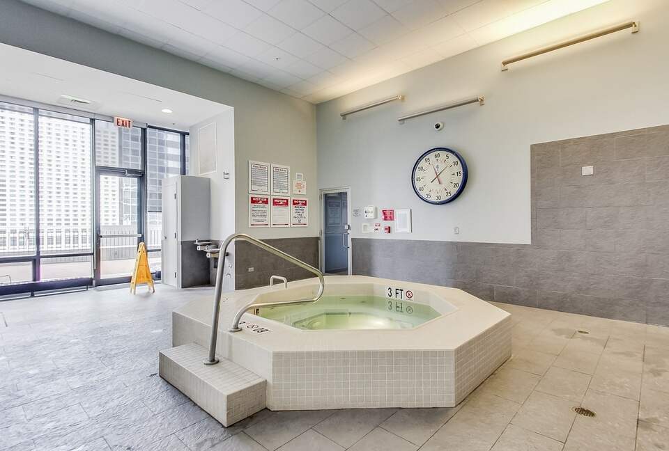 Panoramic Living in the Heart of Chicago - Chicago, Illinois