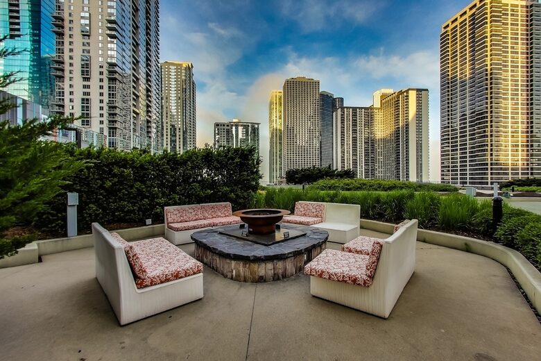 Panoramic Living in the Heart of Chicago - Chicago, Illinois
