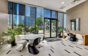 Panoramic Living in the Heart of Chicago - Chicago, Illinois