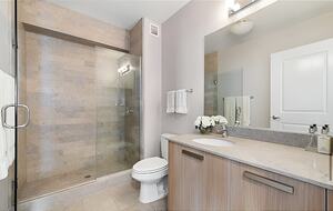 Panoramic Living in the Heart of Chicago - Chicago, Illinois