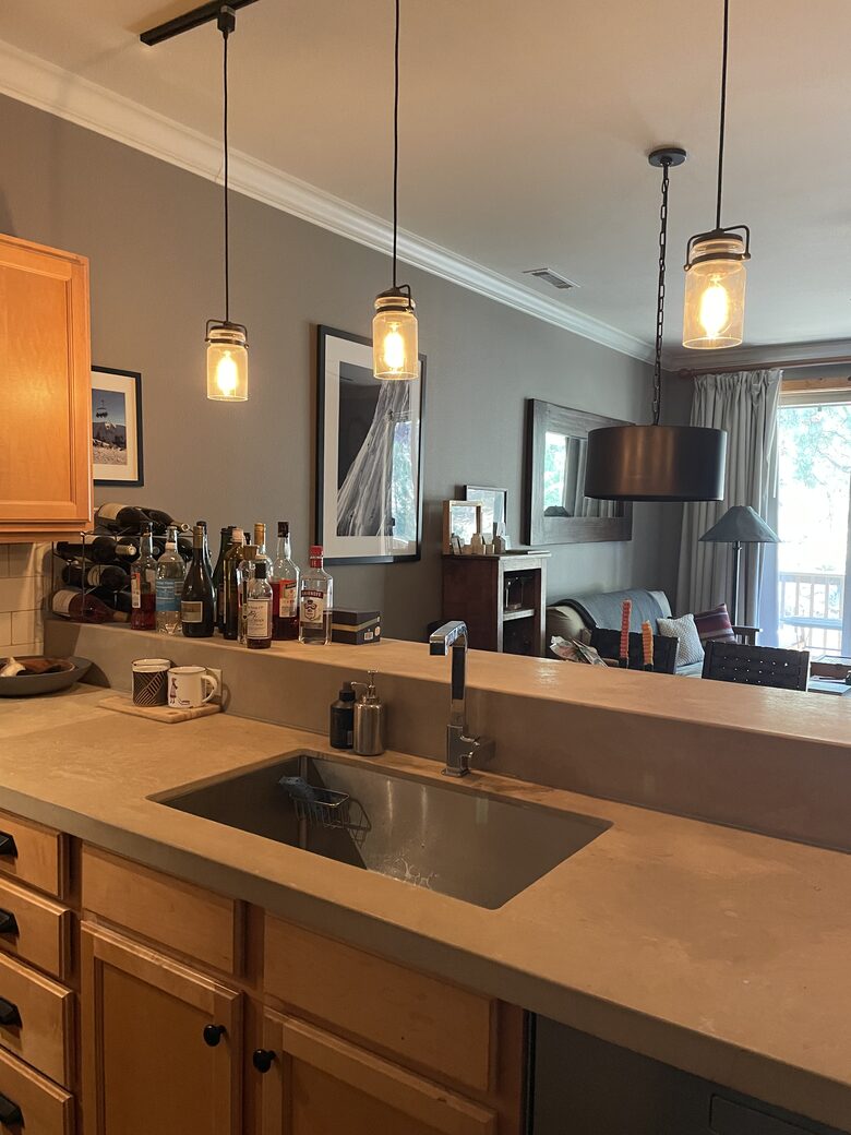 Stylish Truckee Getaway Close to Skiing - Truckee, California