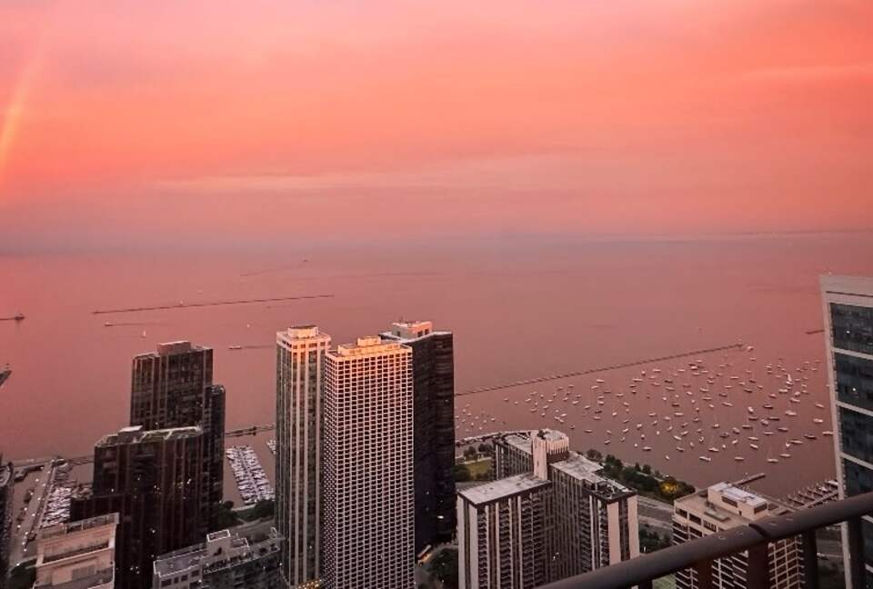 Panoramic Living in the Heart of Chicago - Chicago, Illinois
