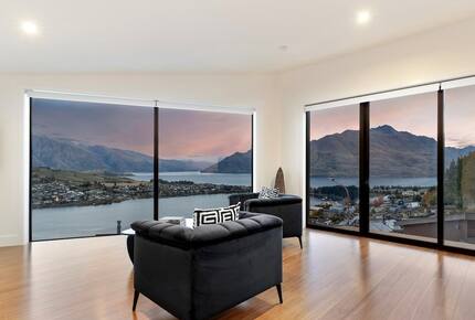 Soak, Sip, and Stay | Romantic Views Over Lake Wakatipu - Queenstown, New Zealand