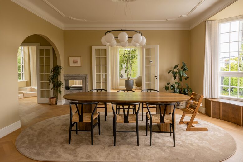 Elegant Three-Story Townhome Near Copenhagen’s Best Attractions - Copenhagen, Denmark