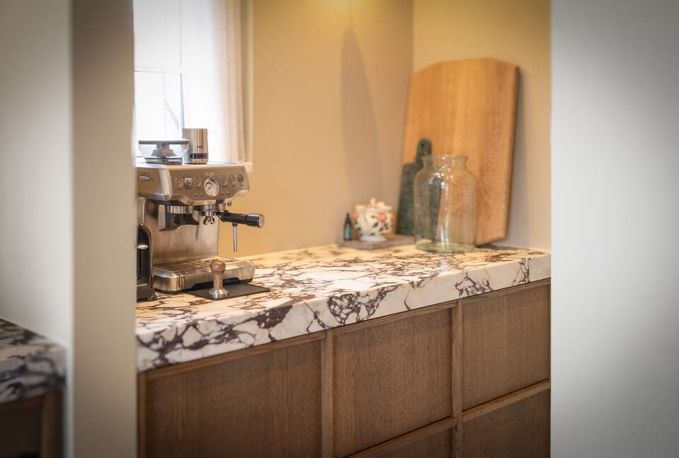 Elegant Three-Story Townhome Near Copenhagen’s Best Attractions - Copenhagen, Denmark