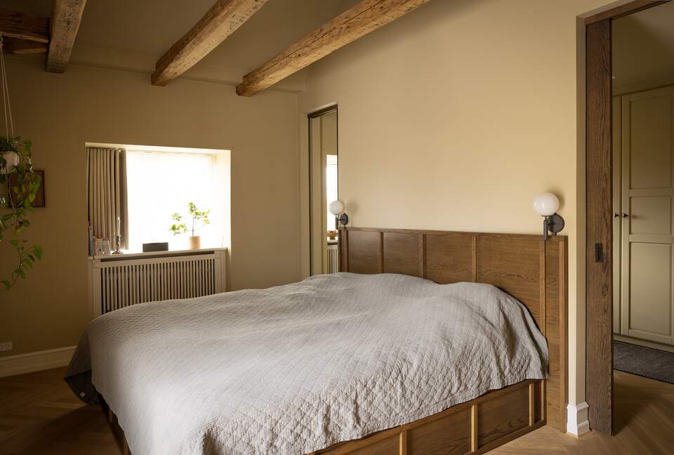 Elegant Three-Story Townhome Near Copenhagen’s Best Attractions - Copenhagen, Denmark