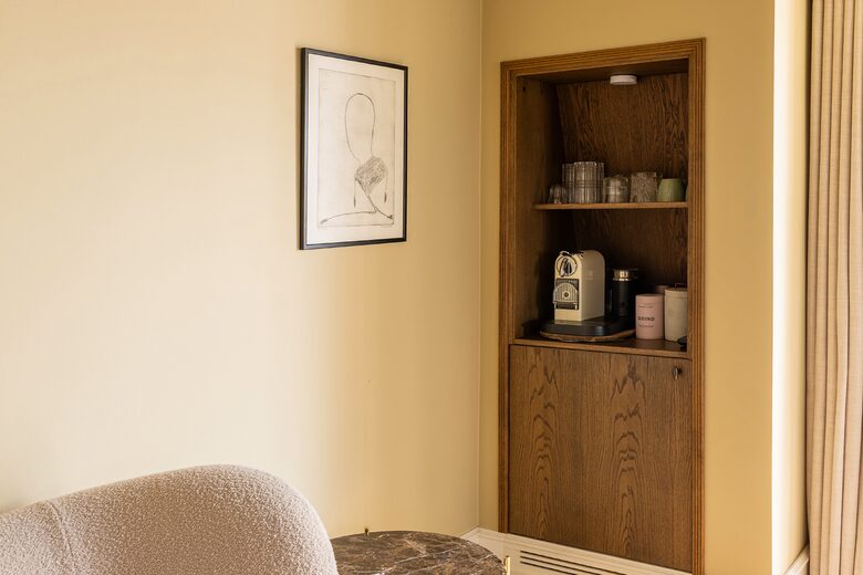 Elegant Three-Story Townhome Near Copenhagen’s Best Attractions - Copenhagen, Denmark