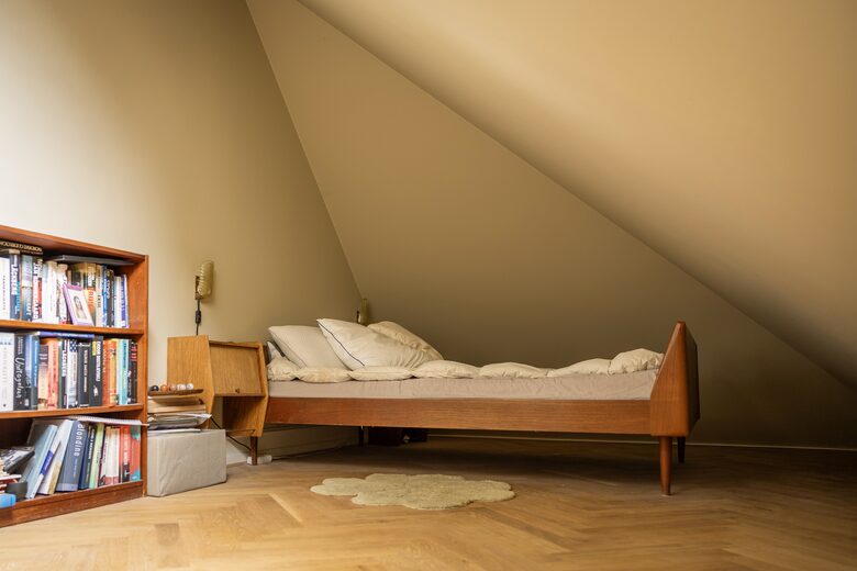 Elegant Three-Story Townhome Near Copenhagen’s Best Attractions - Copenhagen, Denmark