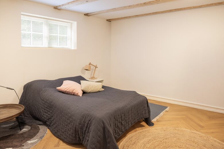 Elegant Three-Story Townhome Near Copenhagen’s Best Attractions - Copenhagen, Denmark