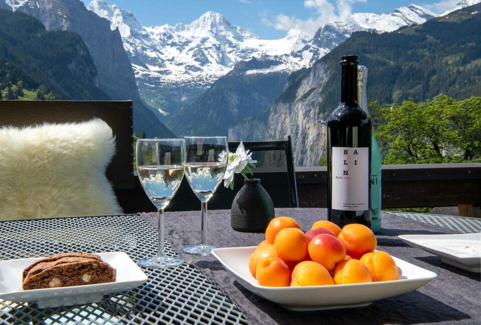 A Sophisticated Mountain Retreat in Wengen - Wengen, Switzerland